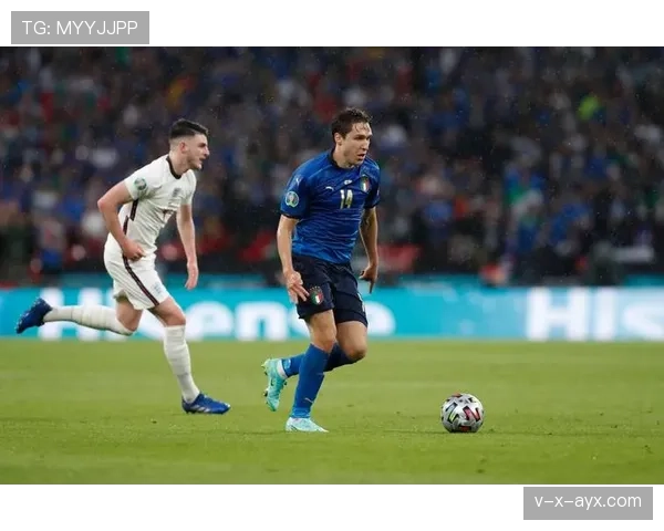 意大利防守艺术再现：现代足球中如何延续战术优势引热议