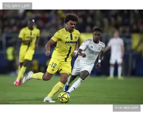 西甲黄潜新星闪耀赛场，状态回暖助球队强势前行