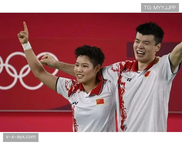 黄东萍一训练间吃鸡腿，教练却盯着她钱包愣了半天…