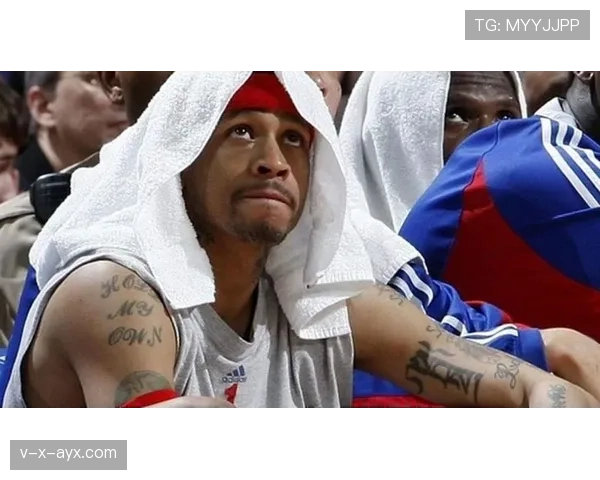 艾弗森无球跑动减少，单打占比提升改变进攻节奏