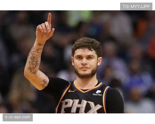 内特·阿奇博尔德无球跑动提升篮网进攻节奏明显优于同期后卫